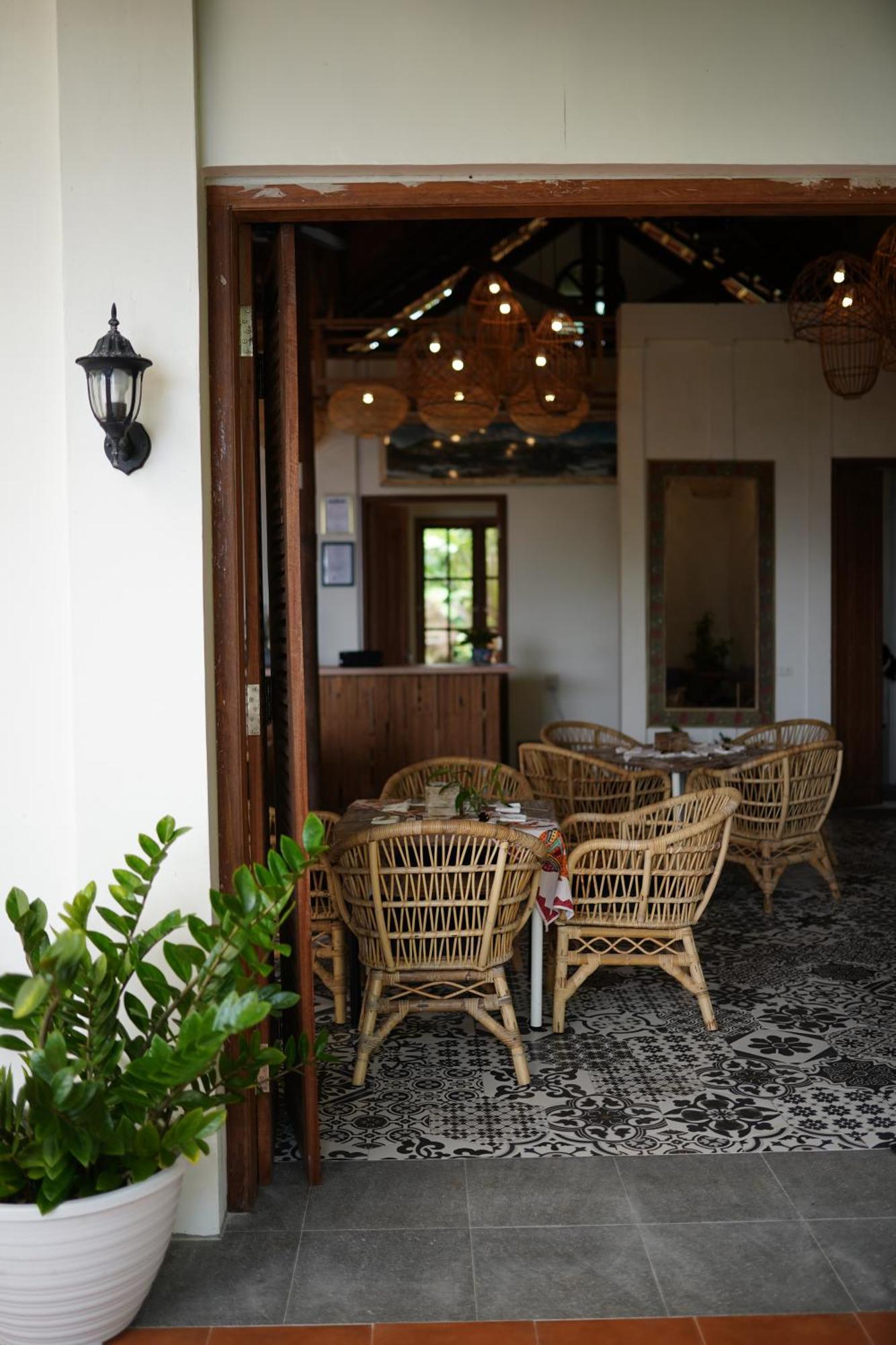 Casa Nemo Beach Resort & Spa Sabang  Exterior photo